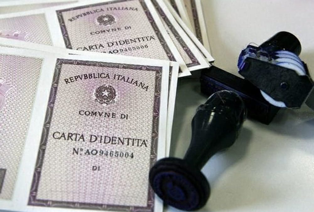 Al mercato di San Massimo 1 e 8 giugno per chiudere la raccolta firme per riaprire l’Anagrafe nel quartiere
